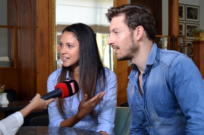 Martin Gardavský a přítelkyně odpovídají na dotazy pro VIP zprávy na TV Prima